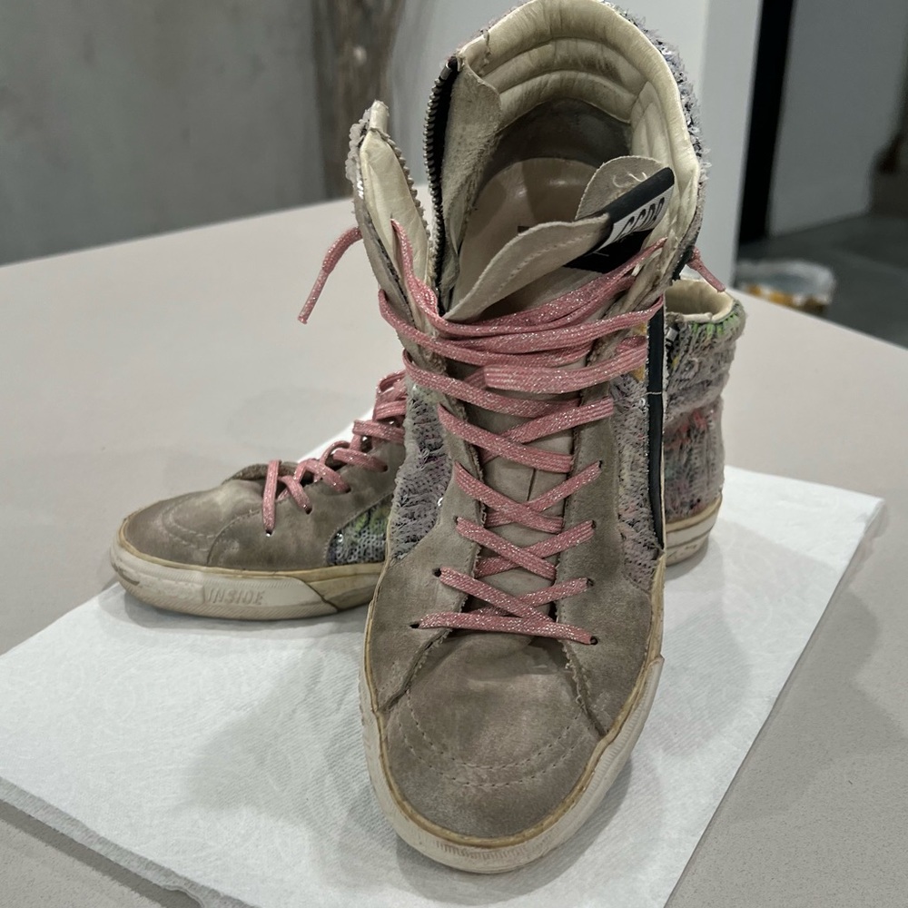 Stylish Women's High-Top Sneakers